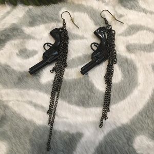 Hot Topic Black Gun Pistol Rocker Chain Earrings